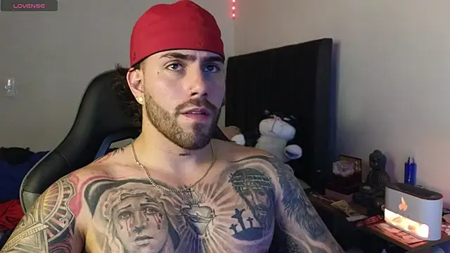 Ades_Lowe live XXX chat