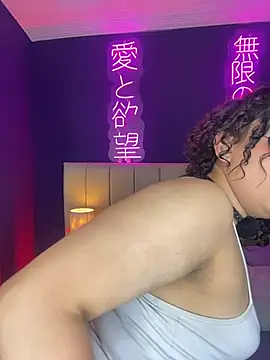 Chat +18 de _sarahRose ao vivo