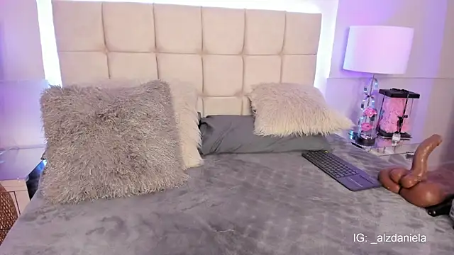 Danirouse Chat XXX live