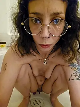 xxEMMxxx: вебкам-шоу