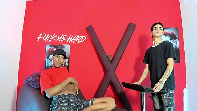 GREEN_BOYS live XXX chat