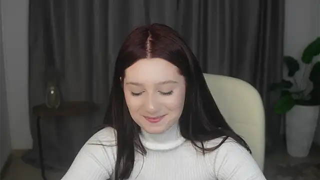 TrudieHeight Adlı Modelin Canlı XXX Sohbeti