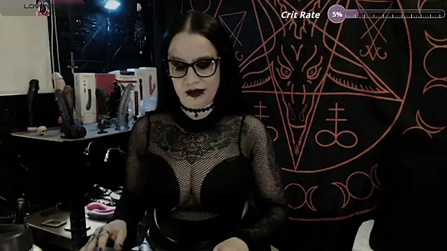 Chat +18 de Evil_Queen_666 ao vivo