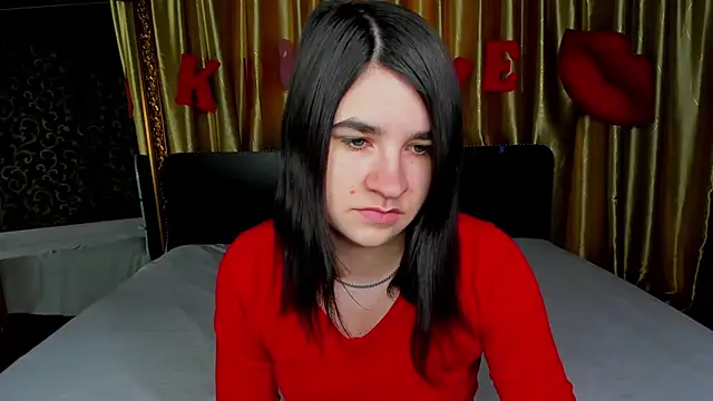 _Polly_Love_ Chat XXX in diretta