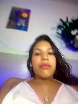 Mia_X1 Adlı Modelin Canlı XXX Sohbeti