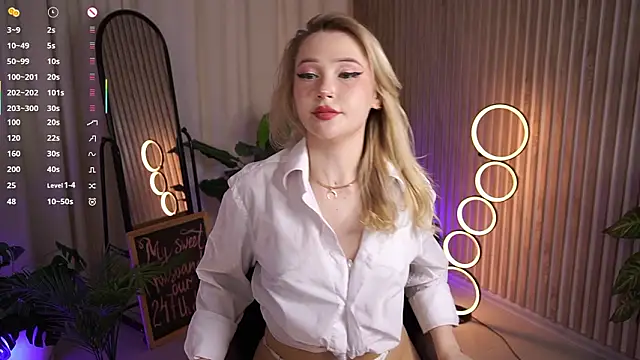 LauraWifeness: онлайн-секс-чат