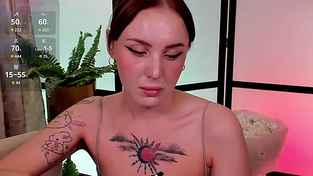 LianaFord live XXX chat