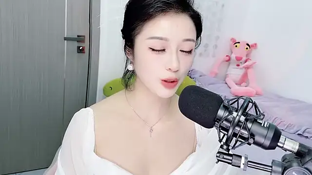 Chat +18 de starsqimei ao vivo