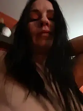 Chat +18 de Amira_Amira ao vivo