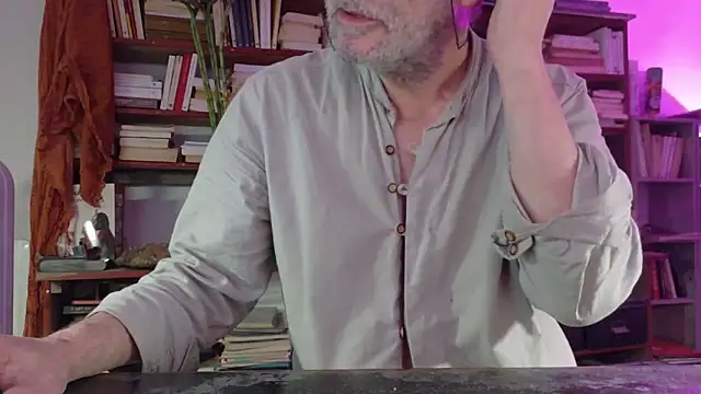 yvanbonar's Live XXX Chat