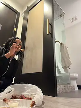 Pokazy przed kamerką – FerrariFrench