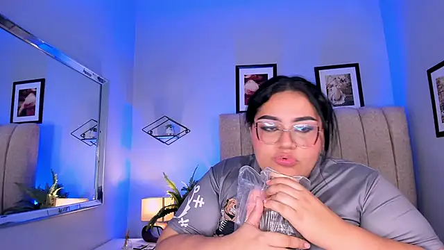 _michel_bbw লাইভ XXX চ্যাট