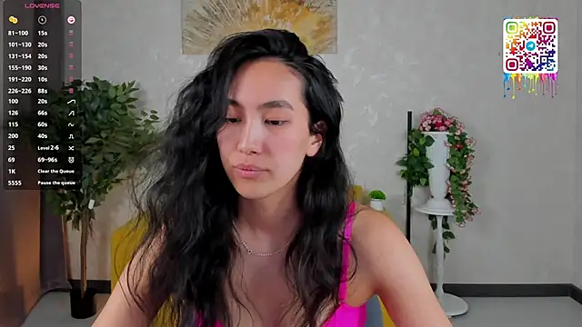 Chat +18 de FlirtyAura ao vivo