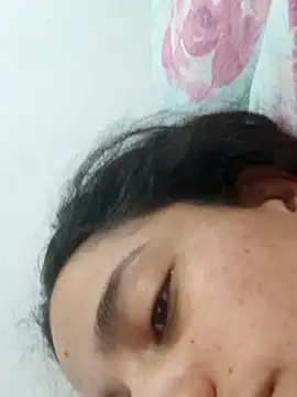 girl_tits – Naživo XXX chat