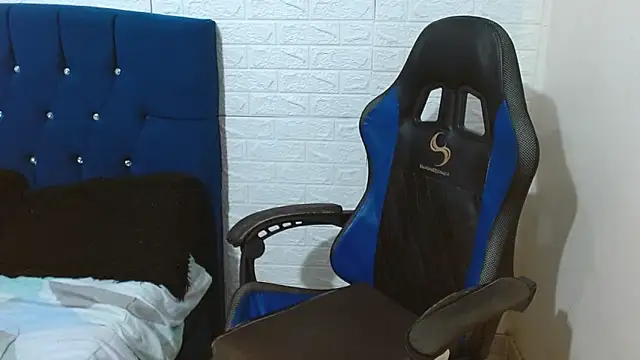 Вебкам-шоу james_scott18