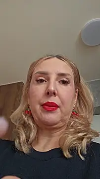 Chatroom XXX en direct de MariaRichi_