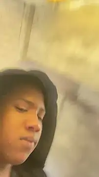 WormEatenCorpse: διαδικτυακό σόου στην κάμερα