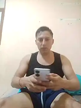 LuisMex1998: διαδικτυακό σόου στην κάμερα