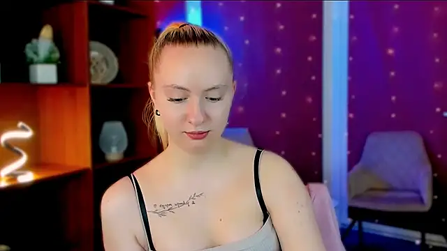 mila_glow1 现场XXX聊天