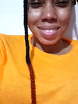 Pokazy przed kamerką – HONEYSWEETS_LIVE