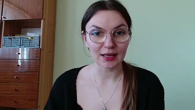 LooveELLYx Chat XXX live