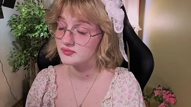 ELLIEJAY's Live XXX Chat