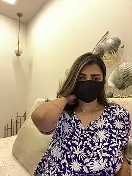 MaYaa__11 Adlı Modelin Web Kamerası Şovu