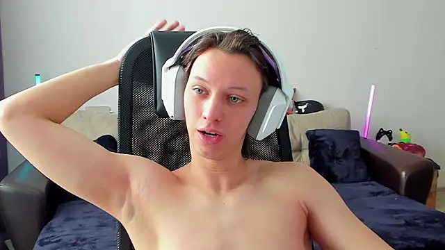 Ostin_meow Pertunjukan Webcam