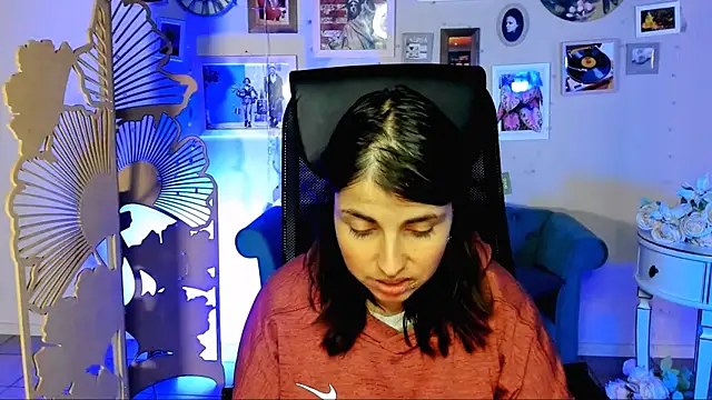 MartaEdams Live XXX-chat