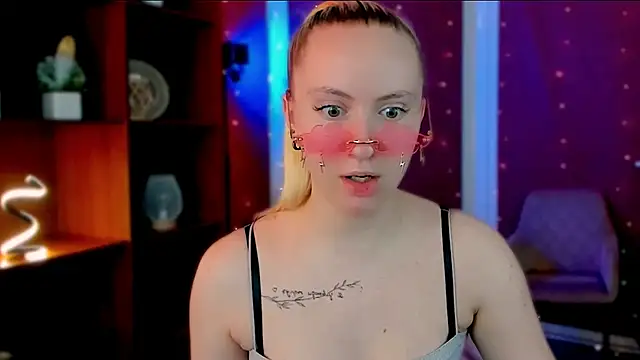 mila_glow1 Chat XXX in diretta