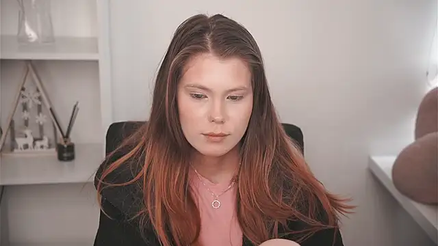 MarnieWootan Adlı Modelin Canlı XXX Sohbeti