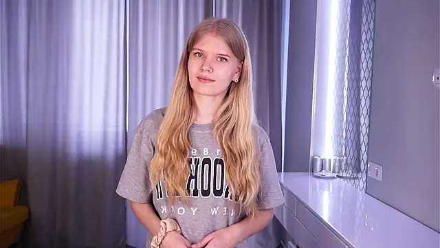 MelanyRuchn Webbikameraesitys