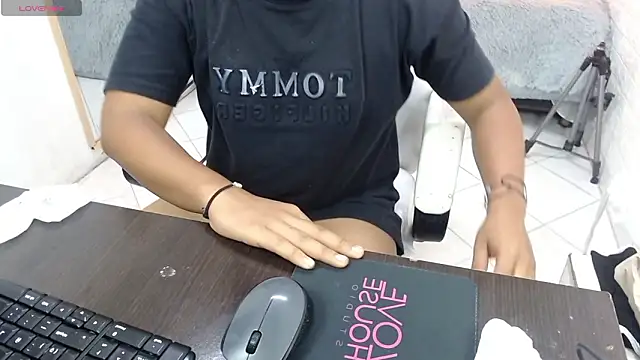 velvet_o webcam show