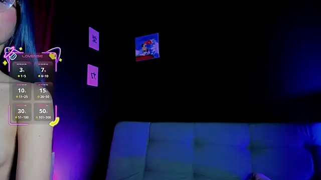 XXX chat uživo modela KittyMadi