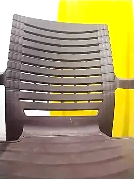 Chatroom XXX en direct de Cute-Naavya