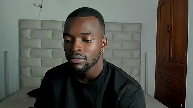 Chat +18 de Dylan_Taylor ao vivo