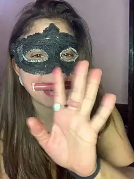 lustycousins Adlı Modelin Canlı XXX Sohbeti