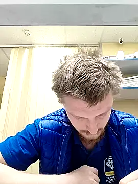 دردشة yurii_magic الجنسية المباشرة