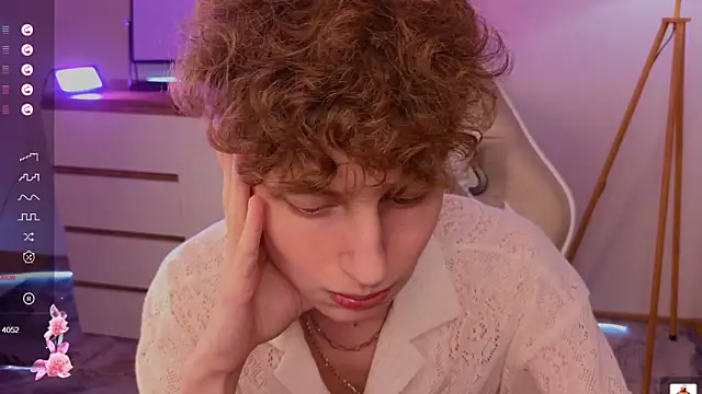 crisp1n Show in webcam