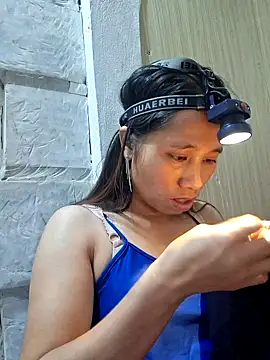 jikey- live XXX chat