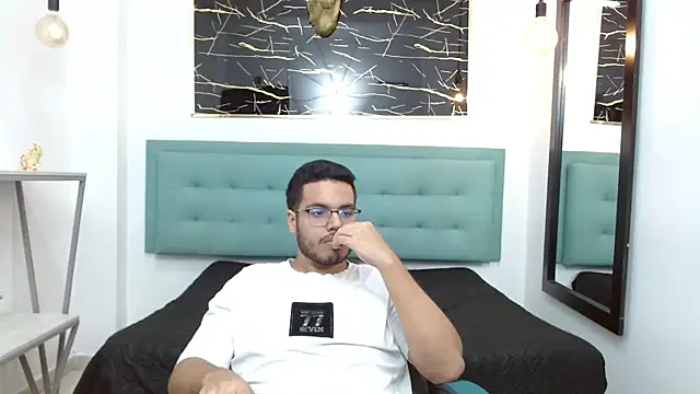 Chat XXX ao vivo de Trevor_Ash