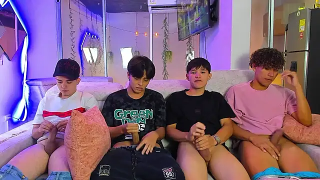 Houseofwarrios Chat XXX in diretta