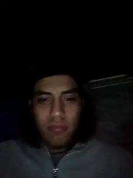 AlexAlejandro13 现场XXX聊天