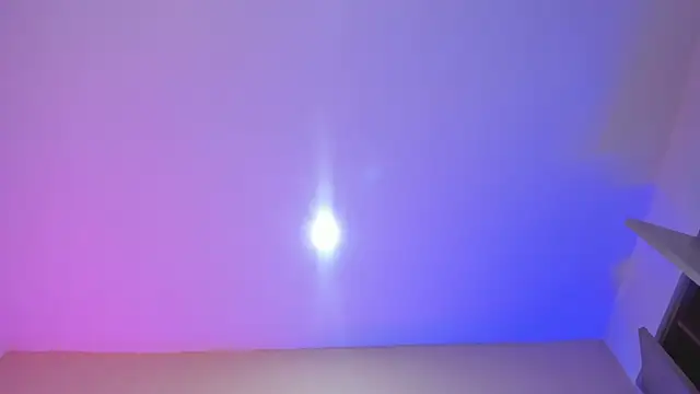 Chat +18 de Emma_Hearts ao vivo