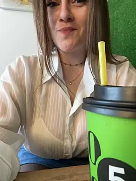 CrazyTori live XXX chat