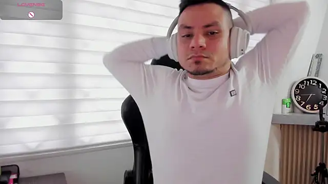 Rick_Adams webkamerás műsora