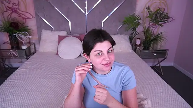 دردشة MirandaWong الجنسية المباشرة