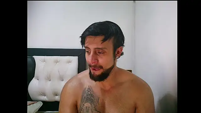 danistrial Chat XXX in diretta