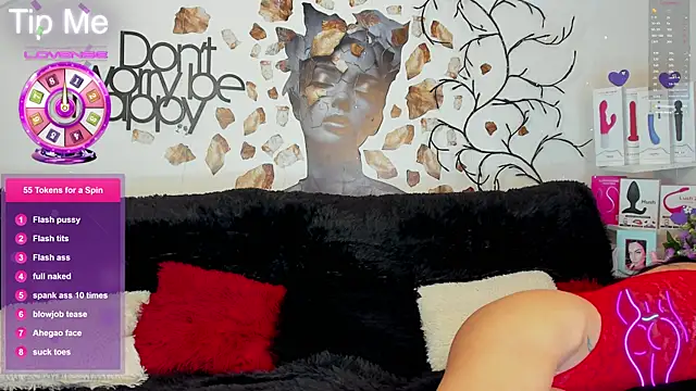 دردشة Tara_Bloss الجنسية المباشرة