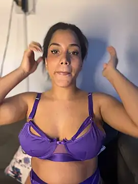 دردشة _Eurekaa_ الجنسية المباشرة